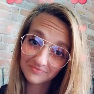 Meet your Posher, Sara jean